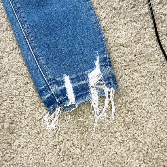 Vervet Blue High rise Distressed Button Fly Medium Wash Skinny Jeans - Picture 8 of 8